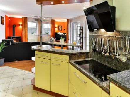 . | Prodej - dům/vila, 198 m²