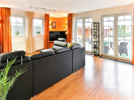 . | Prodej - dům/vila, 198 m²