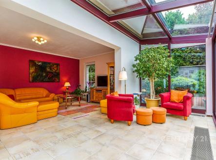 . | Prodej - dům/vila, 400 m²