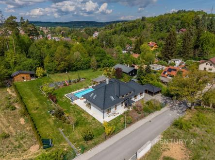 . | Prodej - dům/vila, 340 m²