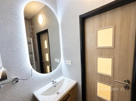 . | Pronájem bytu, 3+1, 60 m²