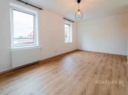 . | Pronájem bytu, 1+kk, 35 m²