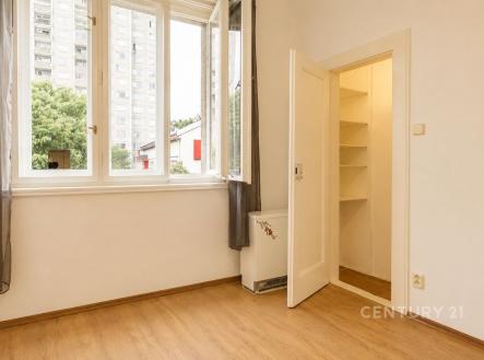 . | Pronájem bytu, 2+kk, 42 m²