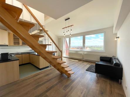 . | Pronájem bytu, 3+kk, 75 m²