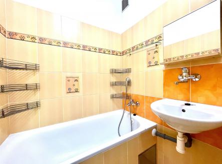 . | Pronájem bytu, 2+1, 54 m²