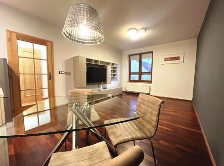 . | Pronájem bytu, 2+kk, 47 m²