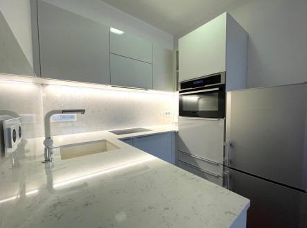 . | Pronájem bytu, 2+kk, 47 m²