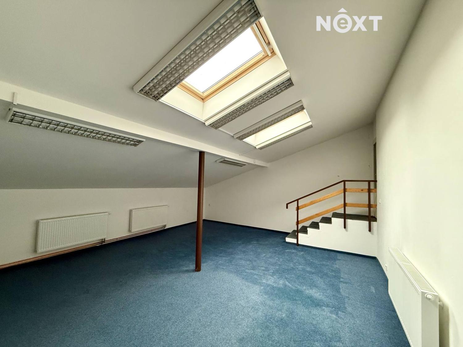 Pronájem komerční Kanceláře, 122㎡