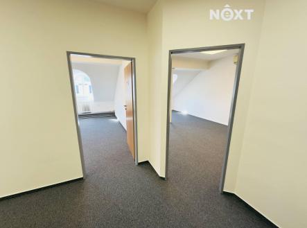 Pronájem - kanceláře, 76 m²