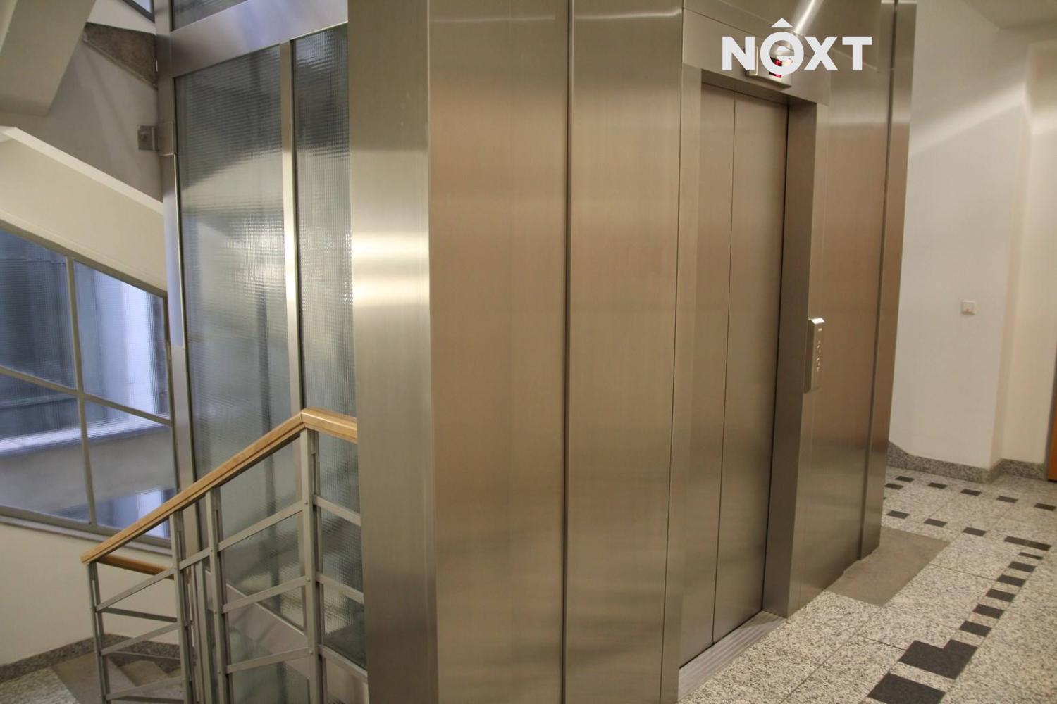 Pronájem komerční Sklady, 12㎡