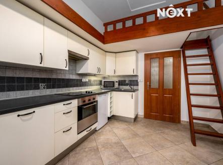 Pronájem bytu, 1+kk, 33 m²