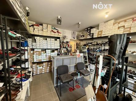 Pronájem - komerční objekt, obchodní centrum, 35 m²