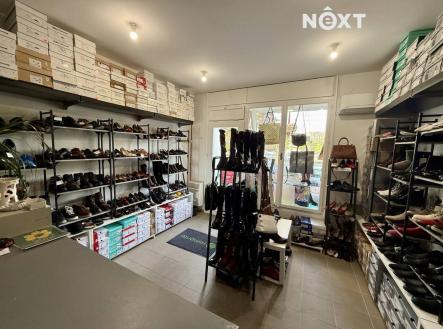 Pronájem - komerční objekt, obchodní centrum, 35 m²