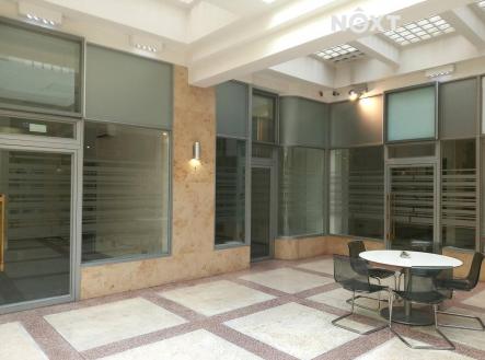 Pronájem - komerční objekt, obchodní centrum, 22 m²