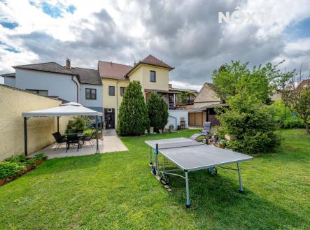 Prodej - dům/vila, 383 m²