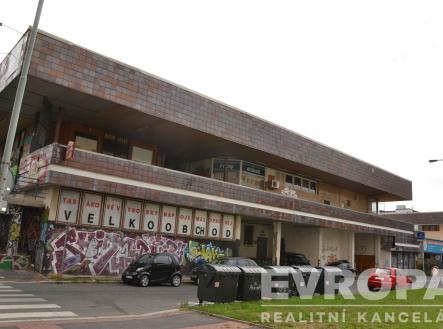 . | Pronájem - skladovací prostor, 610 m²