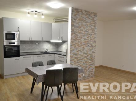 . | Pronájem bytu, 3+kk, 95 m²