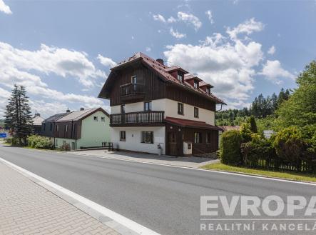 . | Prodej - dům/vila, 320 m²