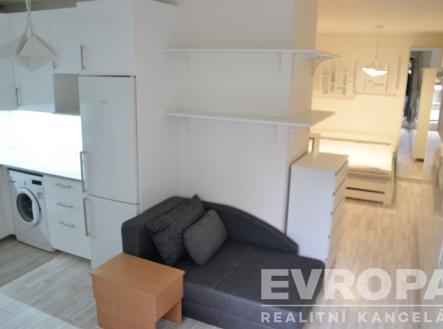 . | Pronájem bytu, 1+kk, 66 m²