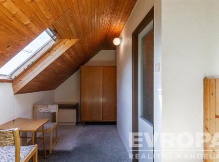 . | Prodej - dům/vila, 181 m²