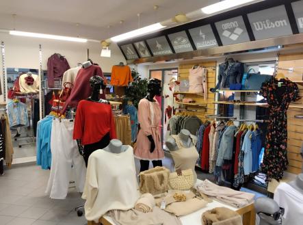 Bez popisku | Pronájem - obchodní prostor, 312 m²