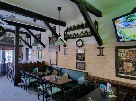 Bez popisku | Pronájem - restaurace, 300 m²