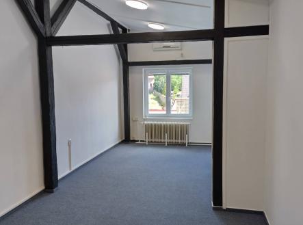 Bez popisku | Pronájem bytu, 2+1, 77 m²