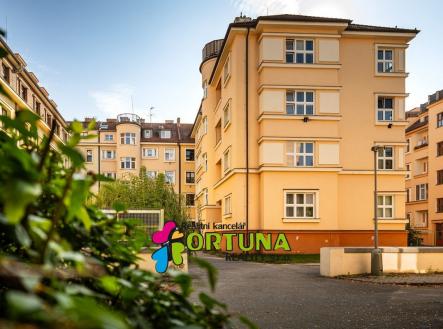 25-09-08 ČB Byt Foto_01 | Prodej bytu, 3+1, 81 m²