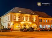 Prodej - hotel, 1 679 m²