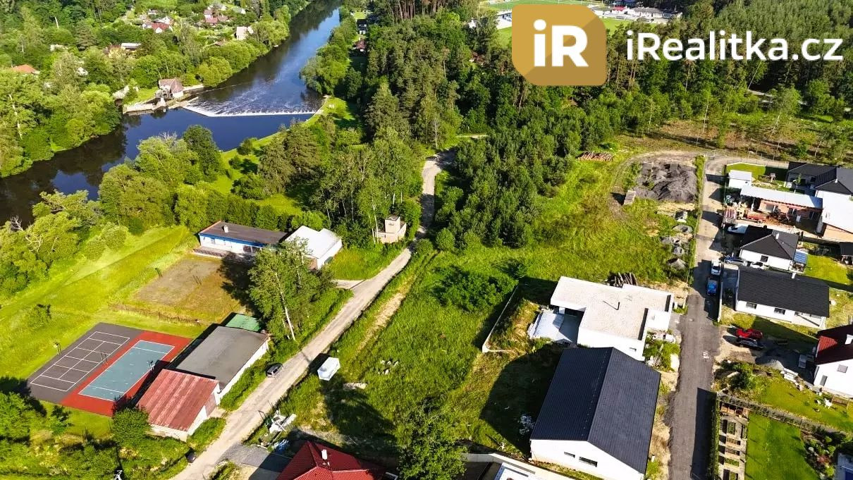 Prodej pozemku pro bydlení, 704 m², Planá nad Lužnicí