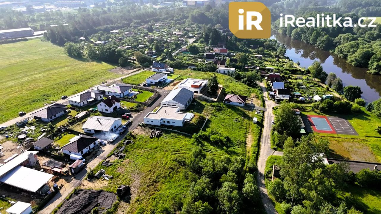 Prodej pozemku pro bydlení, 704 m², Planá nad Lužnicí