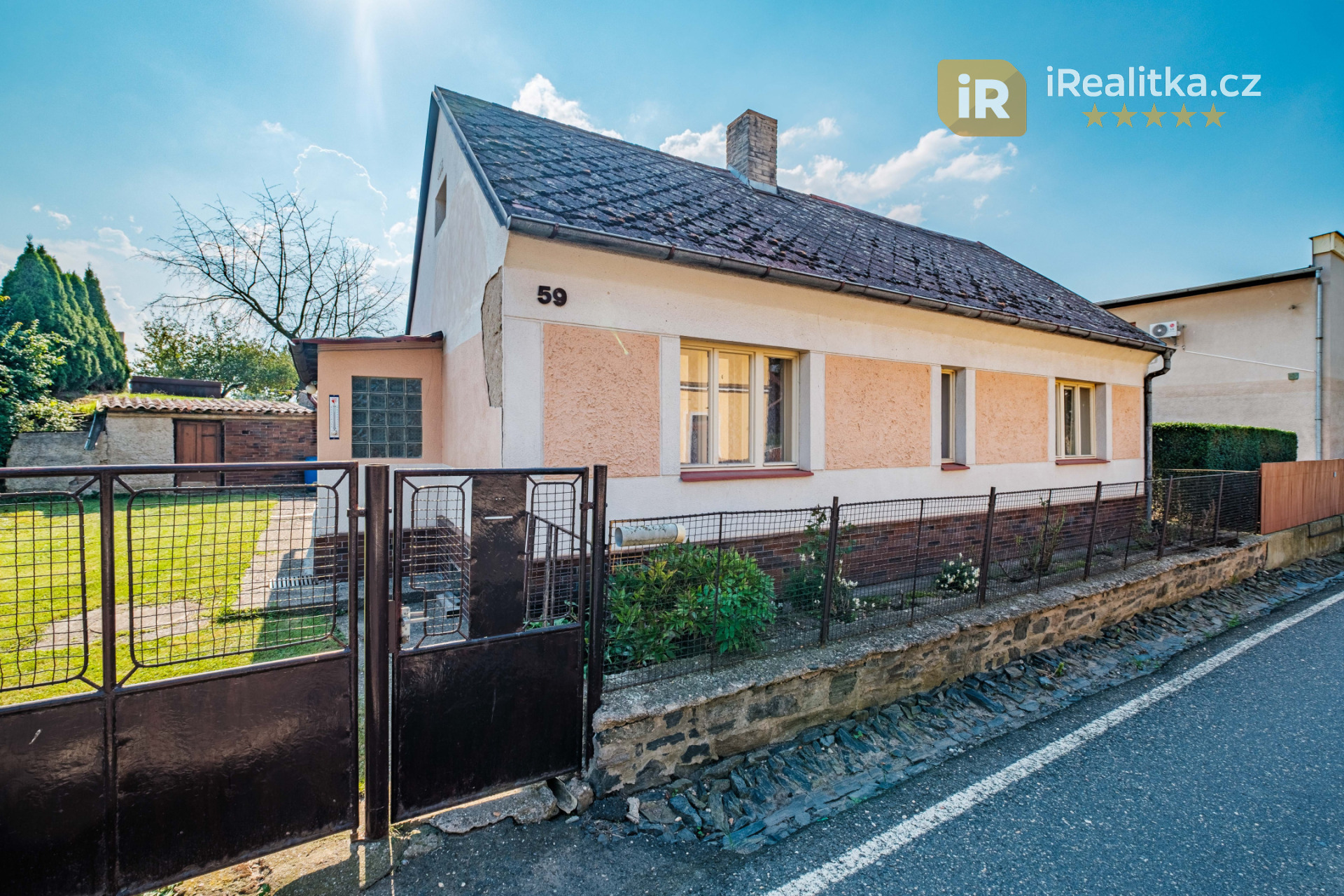 Rodinný dům, garáž a velká zahrada, Třebešice - Kutná Hora