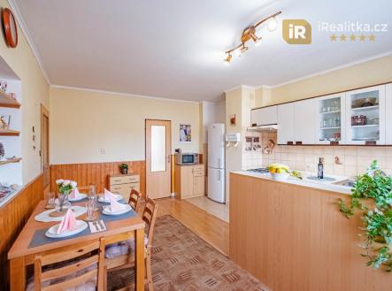 Prodej - zemědělský objekt, 1 402 m²