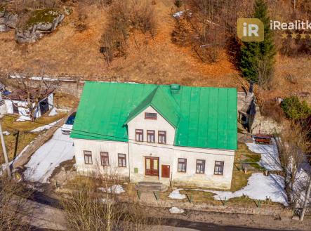 Prodej - chata/rekreační objekt, 305 m²