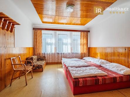 Prodej - chata/rekreační objekt, 305 m²