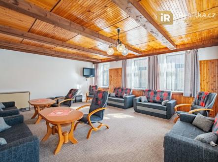 Prodej - chata/rekreační objekt, 305 m²