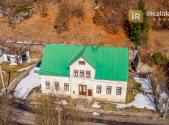 Prodej - penzion, 305 m²
