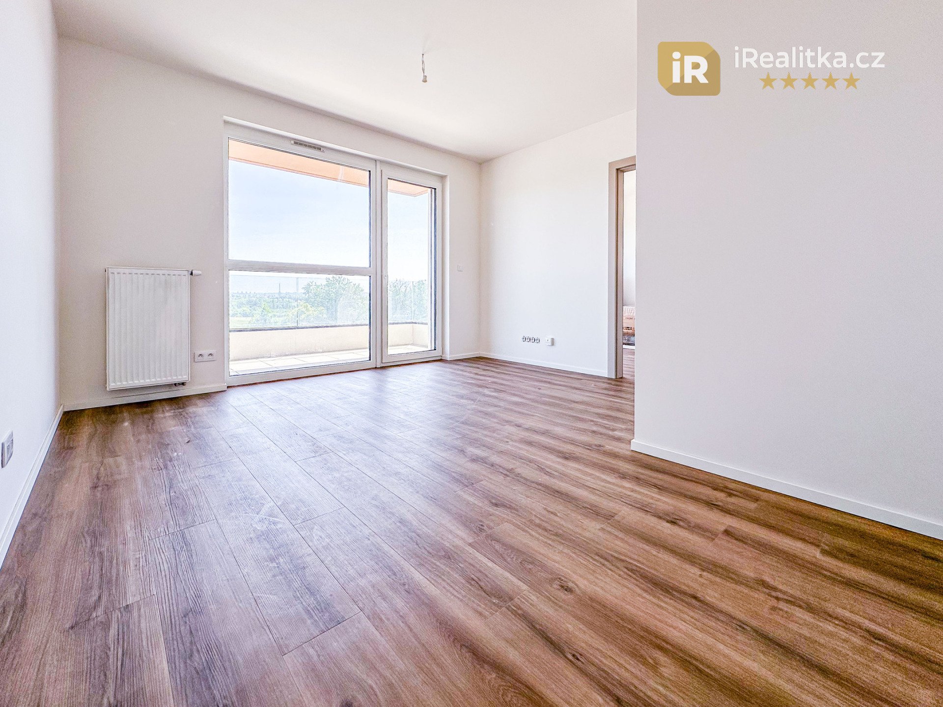 Pronájem nového bytu 2+kk s balkonem, Praha - Černý Most