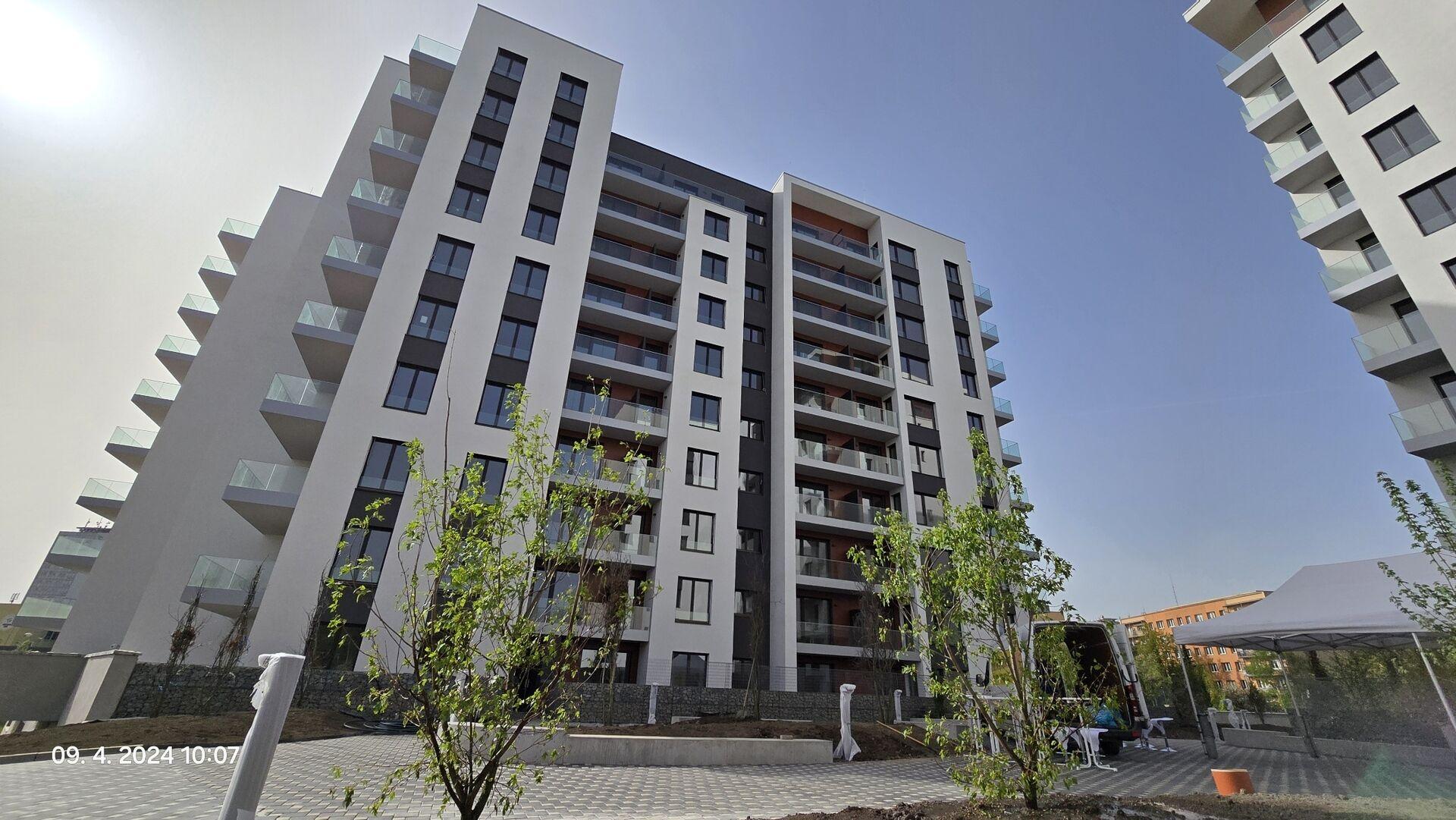 Prodej, garážové stání pro motocykl, 10,3m2