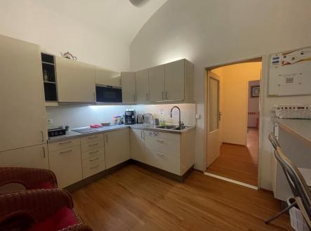 . | Pronájem - kanceláře, 50 m²