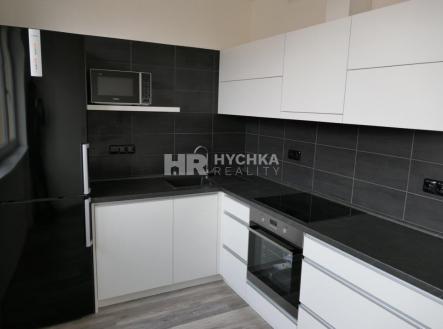 Kuchyn - leva strana.jpg | Pronájem bytu, 2+1, 53 m²