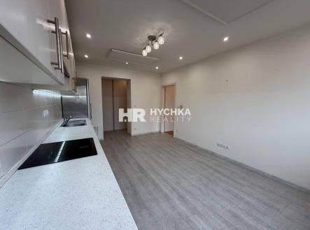 1743285335_Kd5xQG9JlR.jpg | Prodej bytu, 2+kk, 47 m²