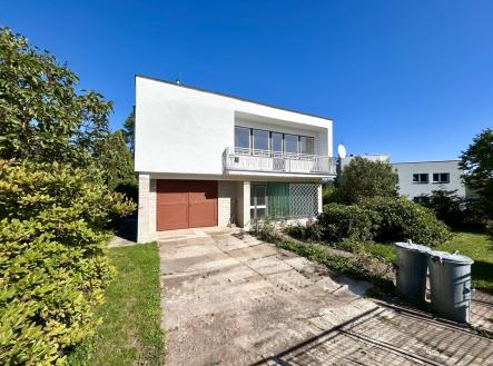 foto: 1 | Pronájem - dům/vila, 210 m²