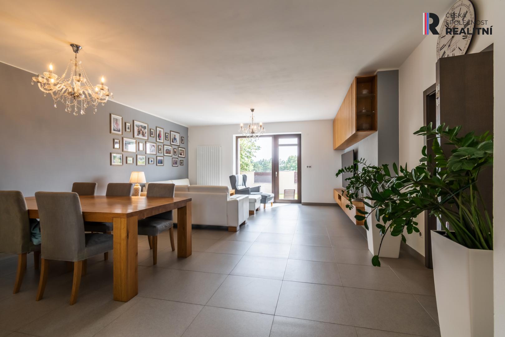 Prodej  - dům/vila, 322 m2