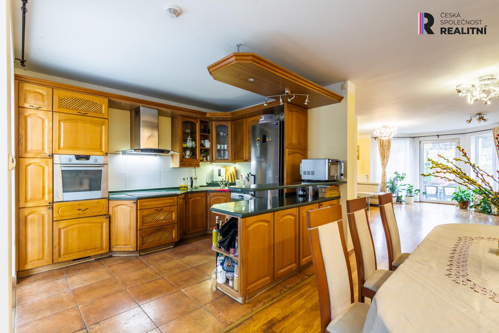 Prodej  - dům/vila, 168 m2