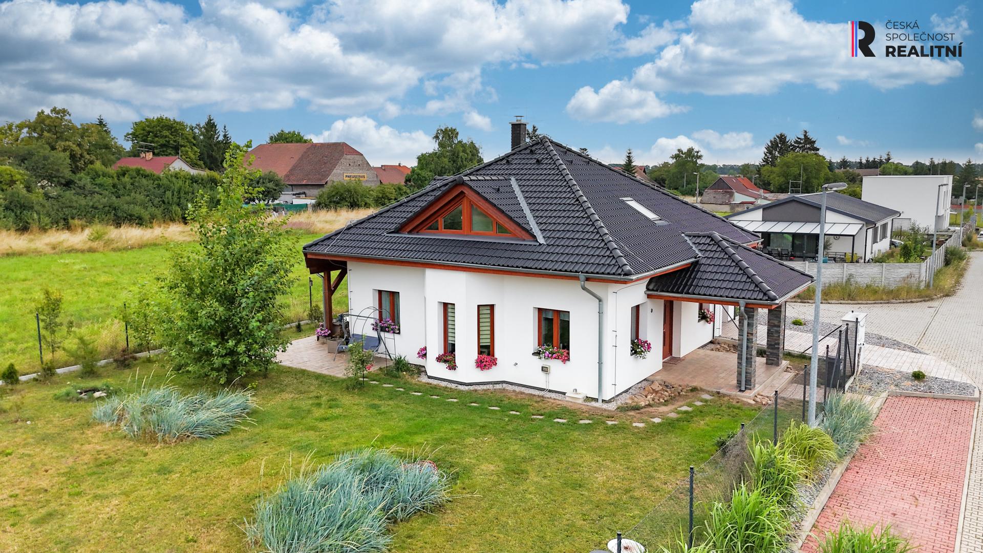 Prodej  - dům/vila, 174 m2