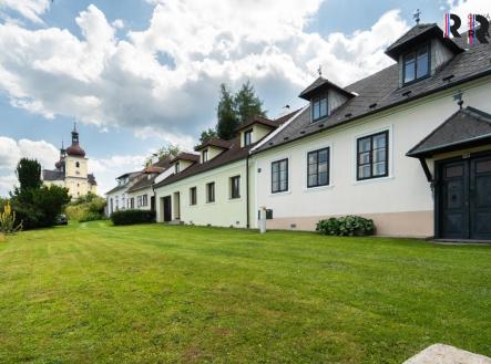 Prodej - dům/vila, 387 m²