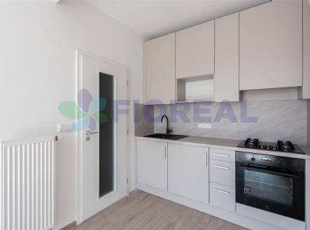 . | Pronájem bytu, 1+kk, 34 m²