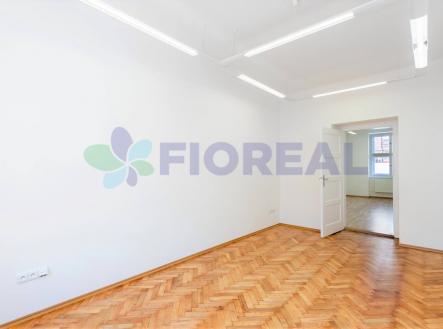 . | Pronájem - kanceláře, 57 m²
