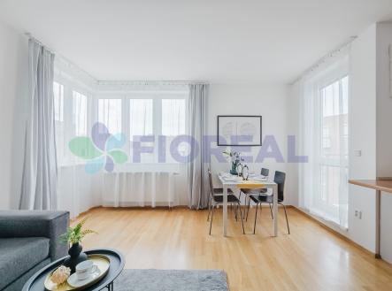 . | Pronájem bytu, 3+kk, 71 m²